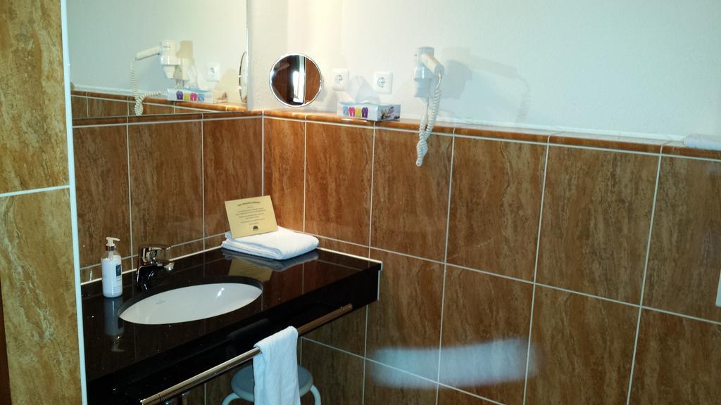 Hotel Restaurant Am Pfauenhof Quakenbrück Exteriör bild