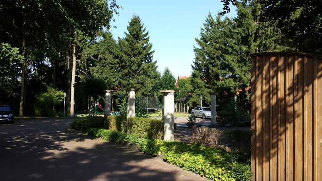 Hotel Restaurant Am Pfauenhof Quakenbrück Exteriör bild