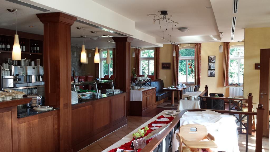 Hotel Restaurant Am Pfauenhof Quakenbrück Exteriör bild