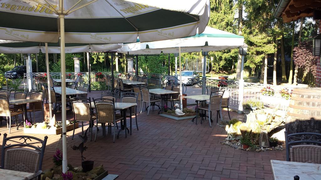 Hotel Restaurant Am Pfauenhof Quakenbrück Exteriör bild